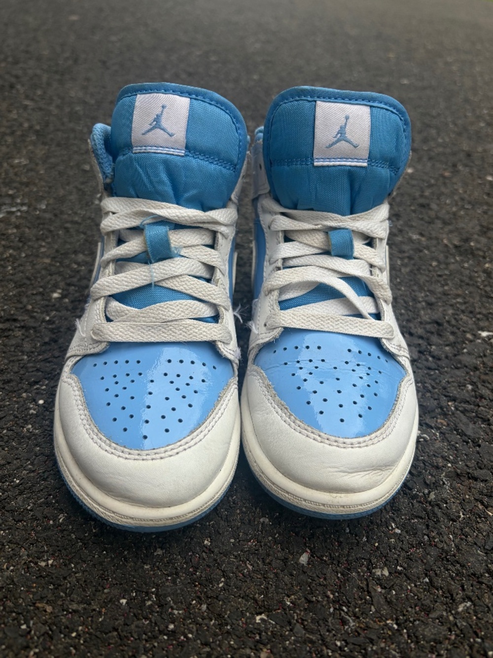 Boys Jordan Mid